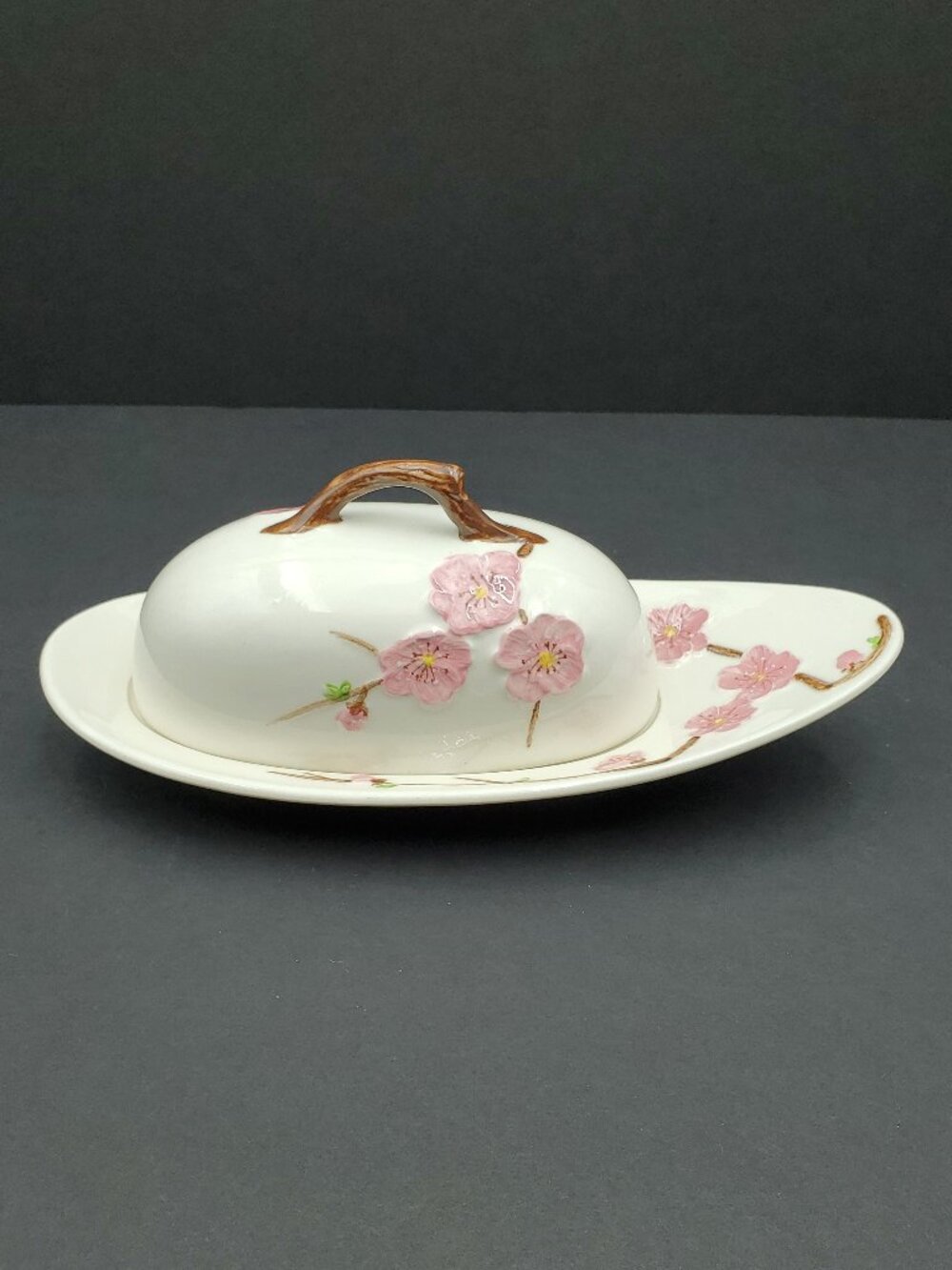 Metlox Peach Blossom Poppytrail Vernon Covered Butter Dish Lidded Butter Keeper